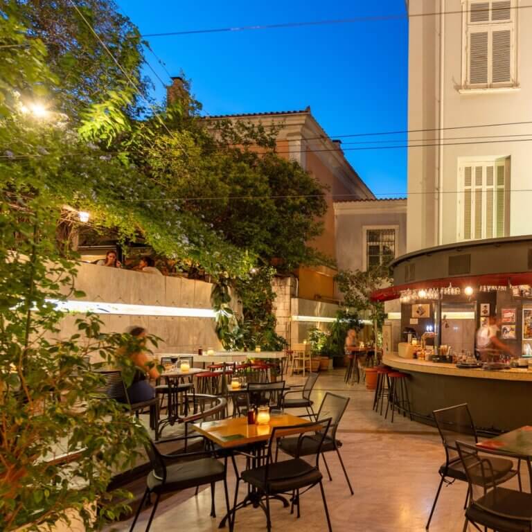 387854359 310903535021935 6602385004499110295 n 768x768