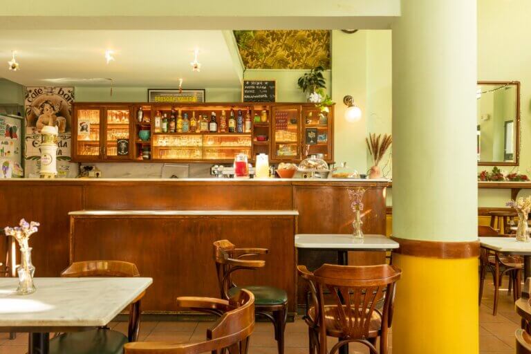 395196290 707449731404123 1457993281753164704 n 768x512