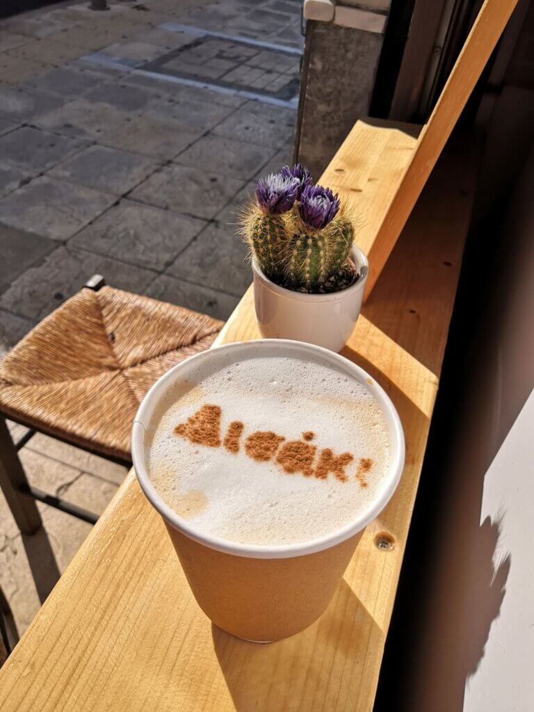 272850933 6955506877855623 2349229101648184900 n 768x1024