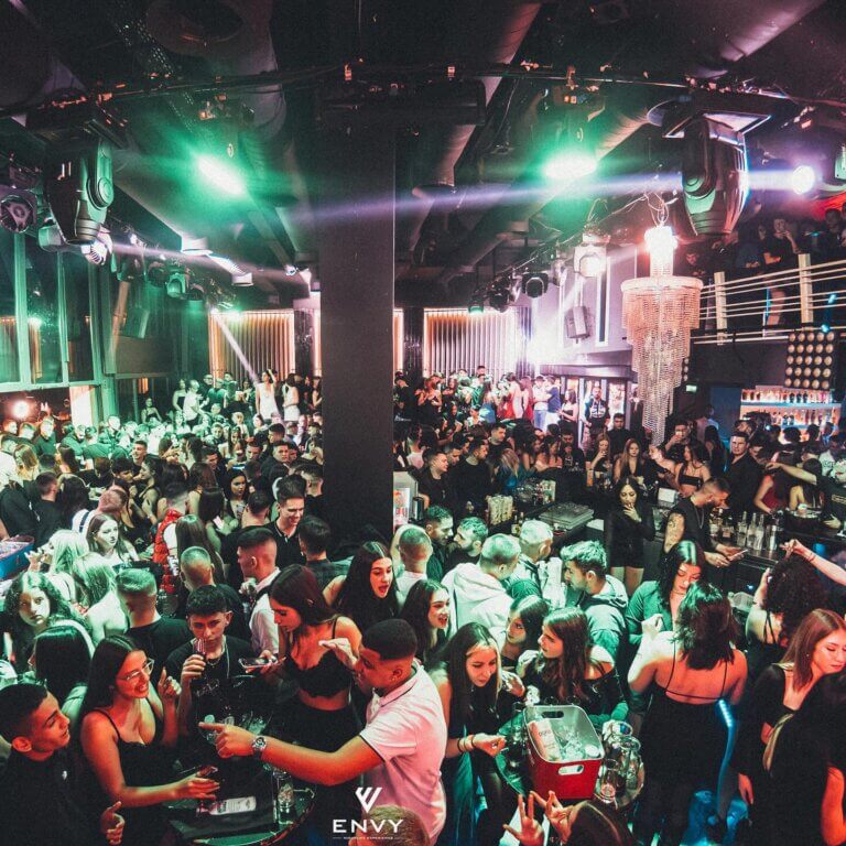 413986182 17958274178687881 8739709114641201807 n 768x768